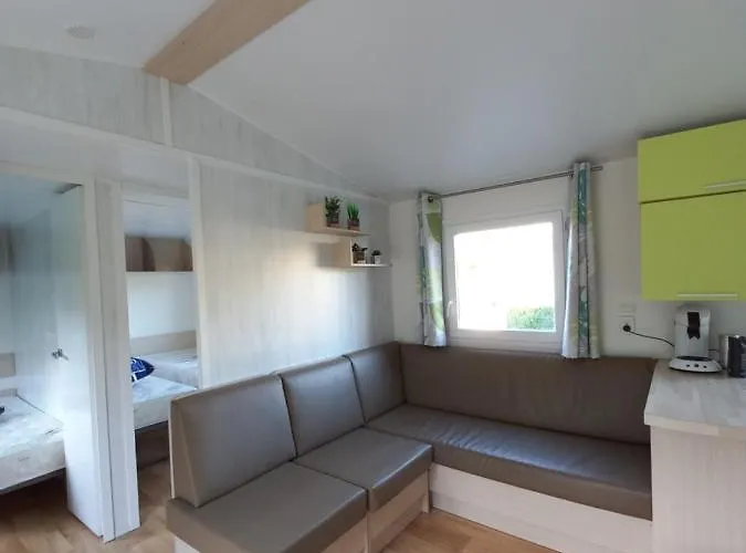 Mobil 3 Camping 4 Etoiles